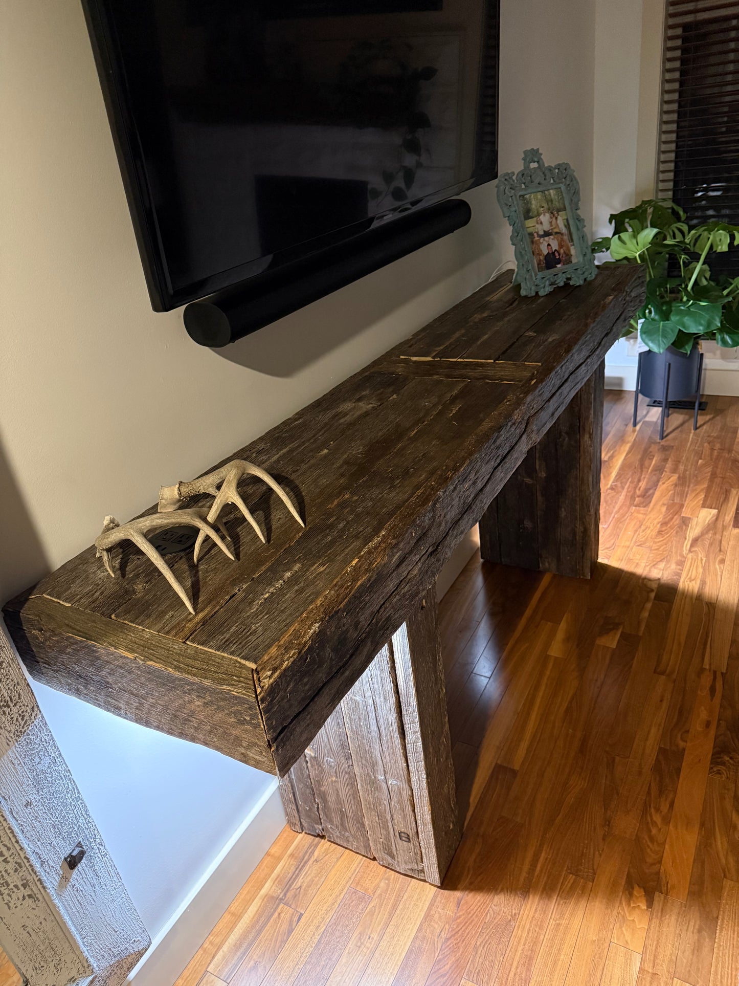 The Elmsford Table