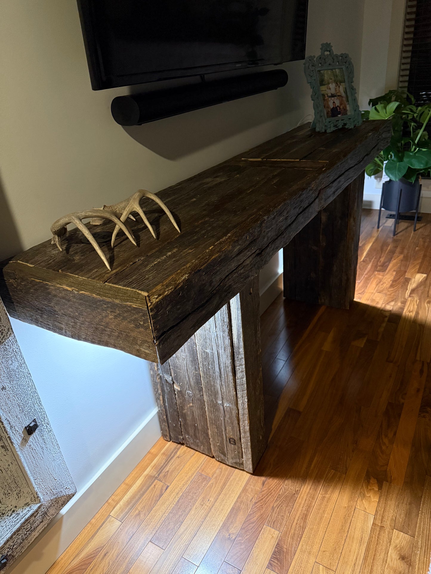 The Elmsford Table
