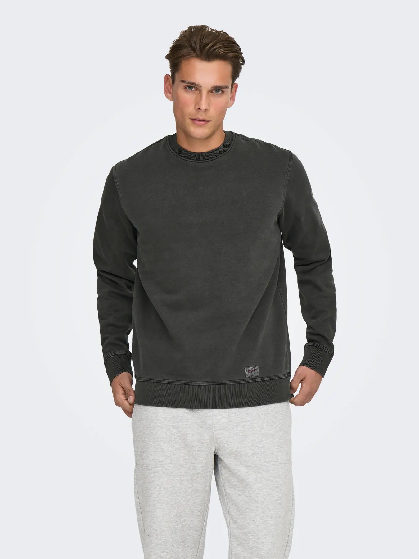 BROCK REG LS WASHED LOGO CREW SWEAT